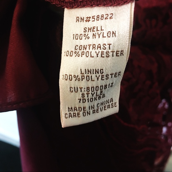 Max Studio Cranberry Velvet & Lace Dress. Size 10 - Picture 4 of 8